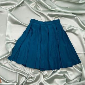 American apparel pleated skirt